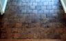 Un sol en parquet-pav� bois debout