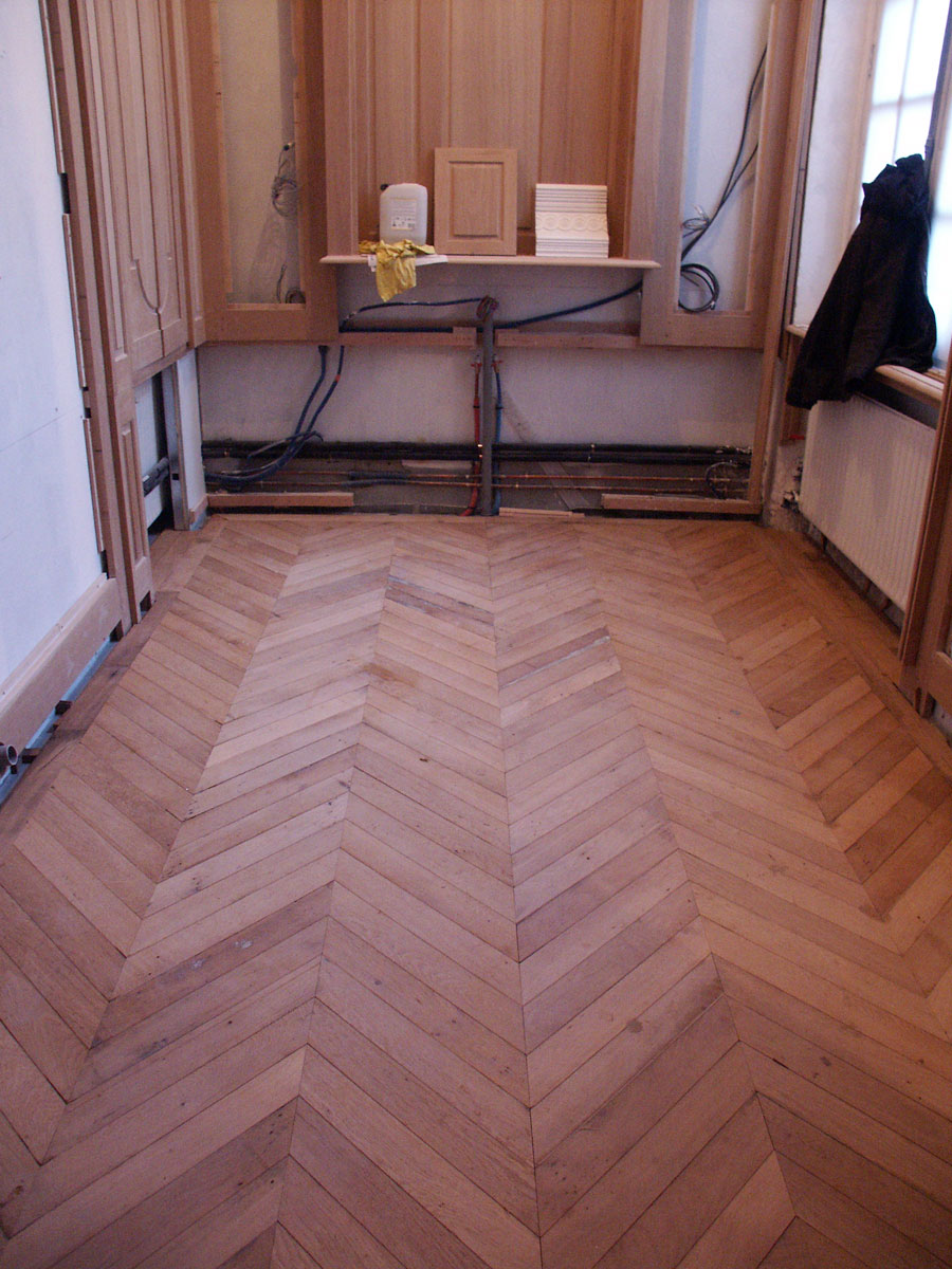 Chevron harwood floor