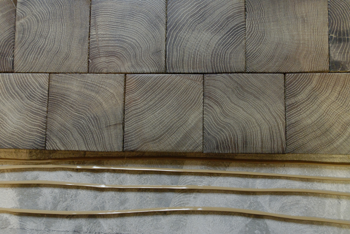 Finishing Grey washed with a natural aspect for this end grain wood blocks