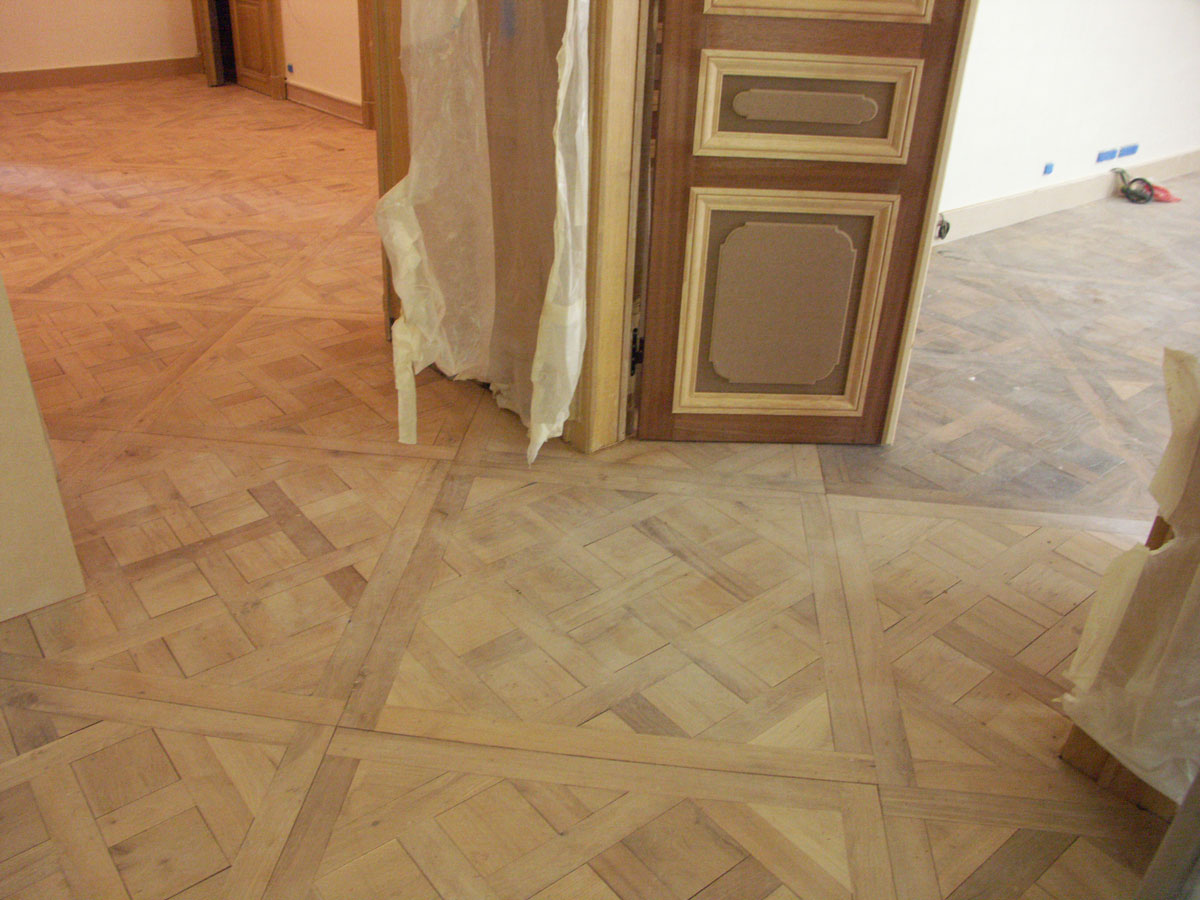 Parquet Versailles in old oak