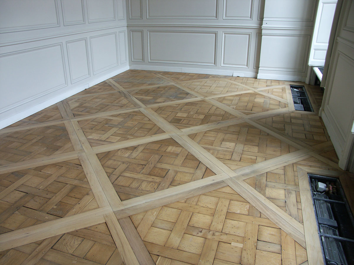 Panels of Versailles parquet in the living room