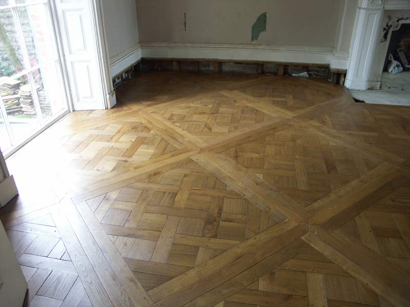 Versailles in oak