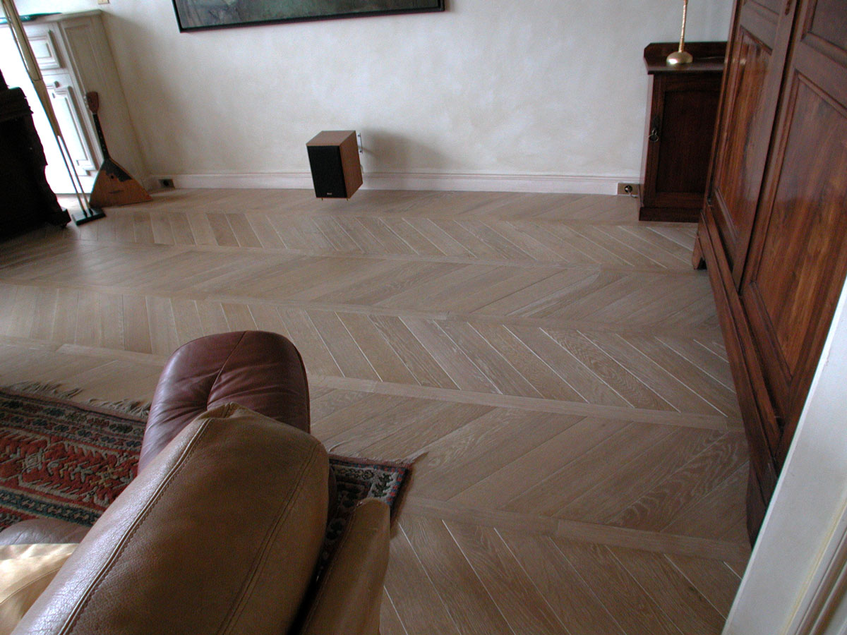 Parquet Fougères avec une finition vieillie et cérusée