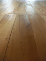 Large plank in oak with side no parallel