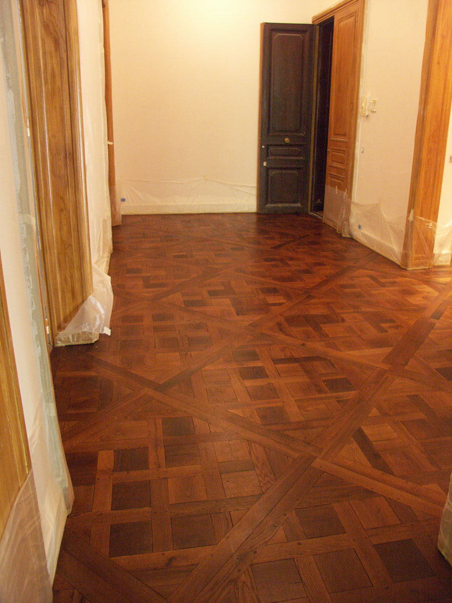 Finition huilée cirée du Parquet Versailles