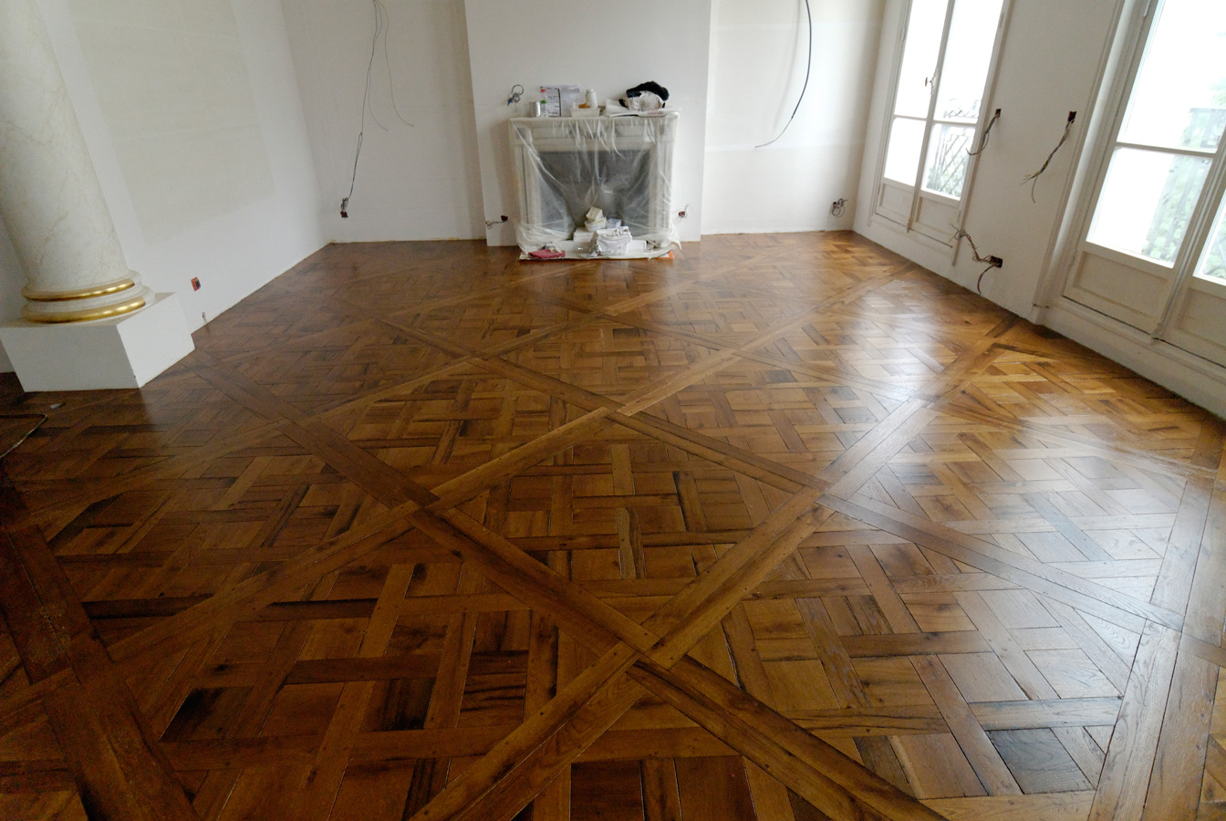 Parquet à panneaux Versailles en vieux chêne