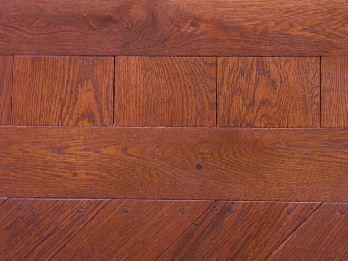 Parquet echelle en sÃ©paration et chaque lame est chevillÃ©e