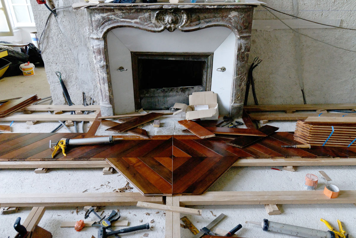 Parquet Point de Hongrie en noyer-merisier